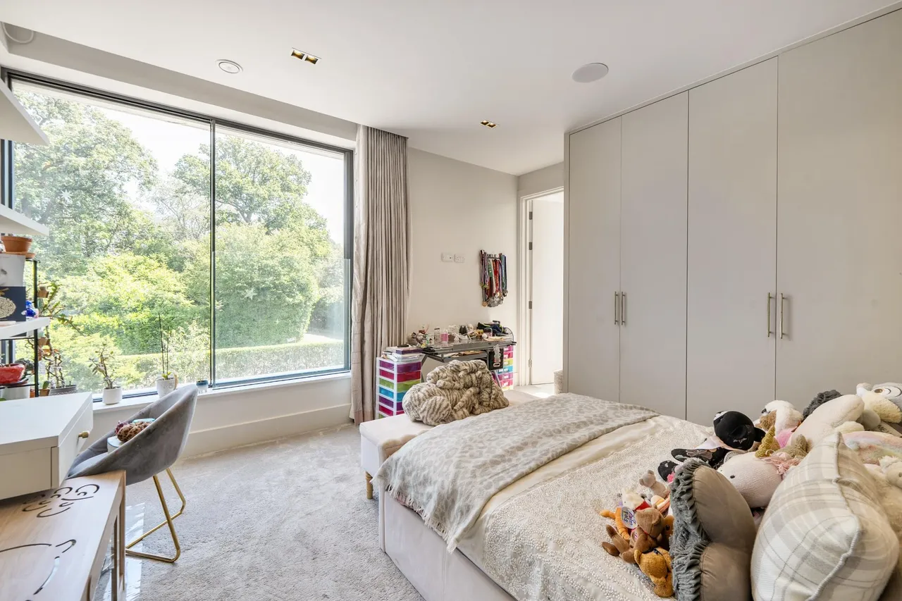 Warren Drive, Kingswood, photo 34
