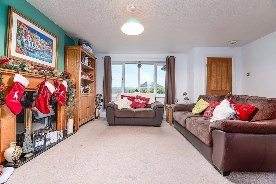 Dale Park Avenue, Kilburn, DE56, photo 6