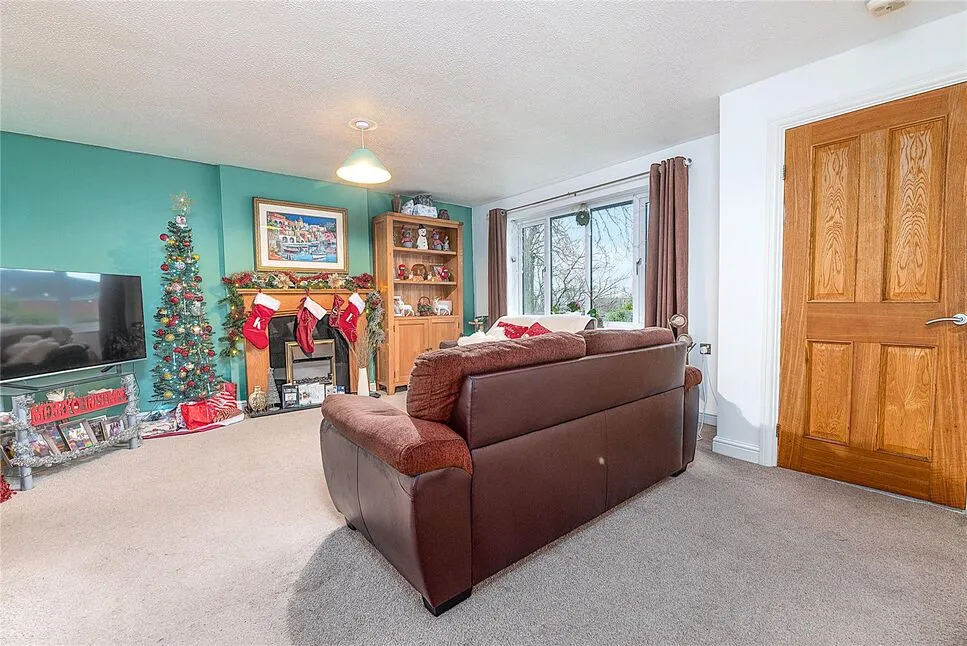 Dale Park Avenue, Kilburn, DE56, photo 13