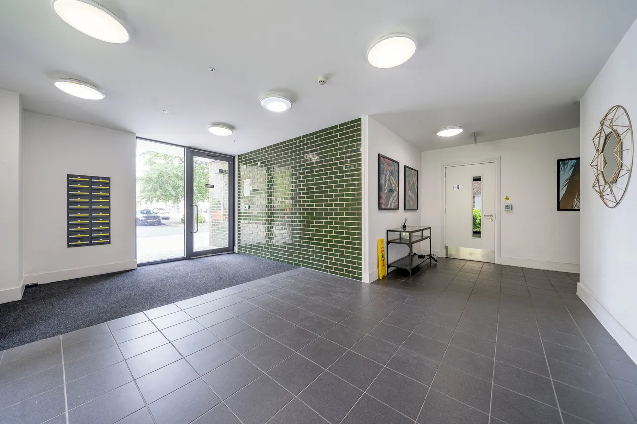 Cambridge Road, London, NW6, photo 7