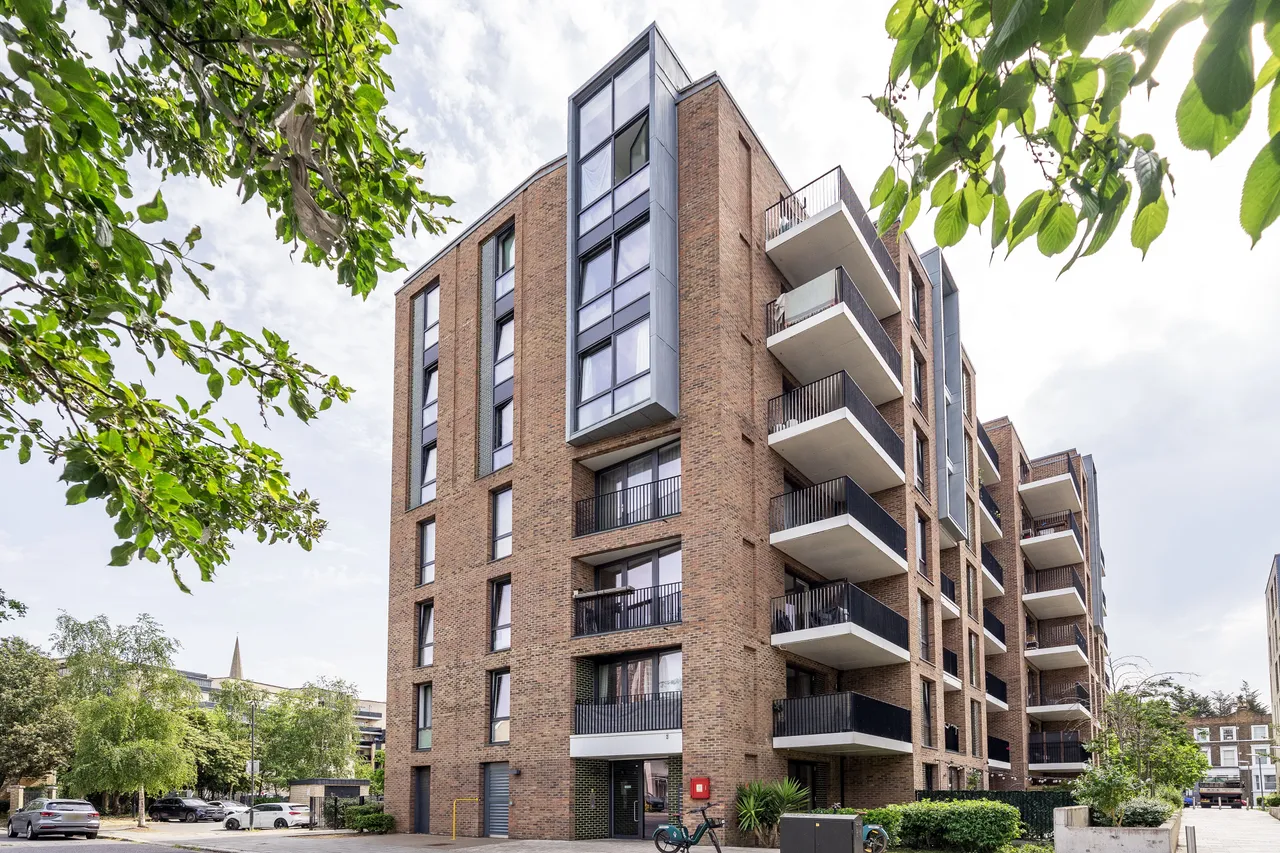 1 bed flat for sale — Cambridge Road, London, NW6