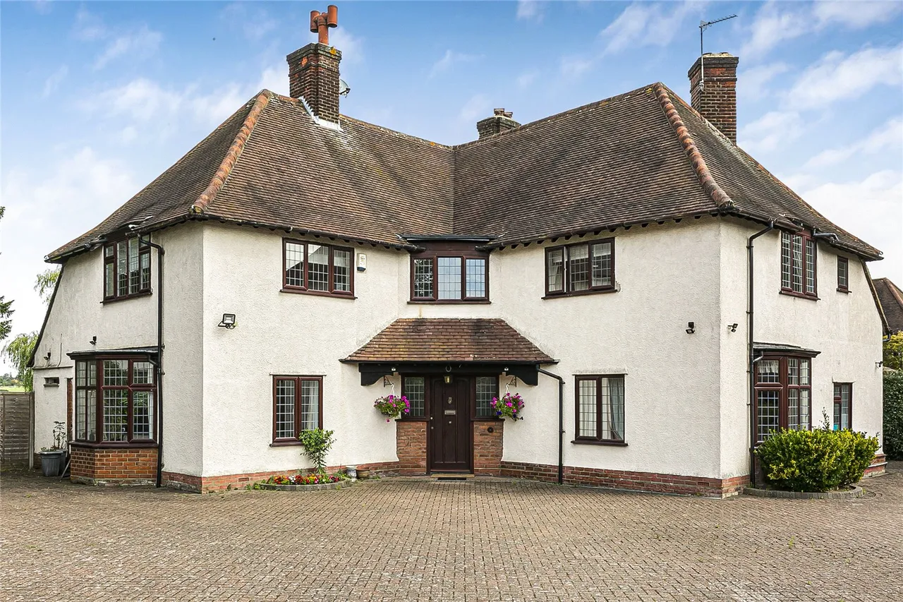 Camlet Way, Hadley Wood, Hertfordshire, EN4 0NL, photo 2