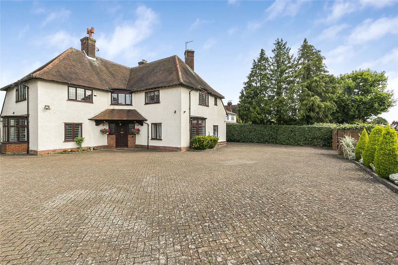Camlet Way, Hadley Wood, Hertfordshire, EN4 0NL, photo 3