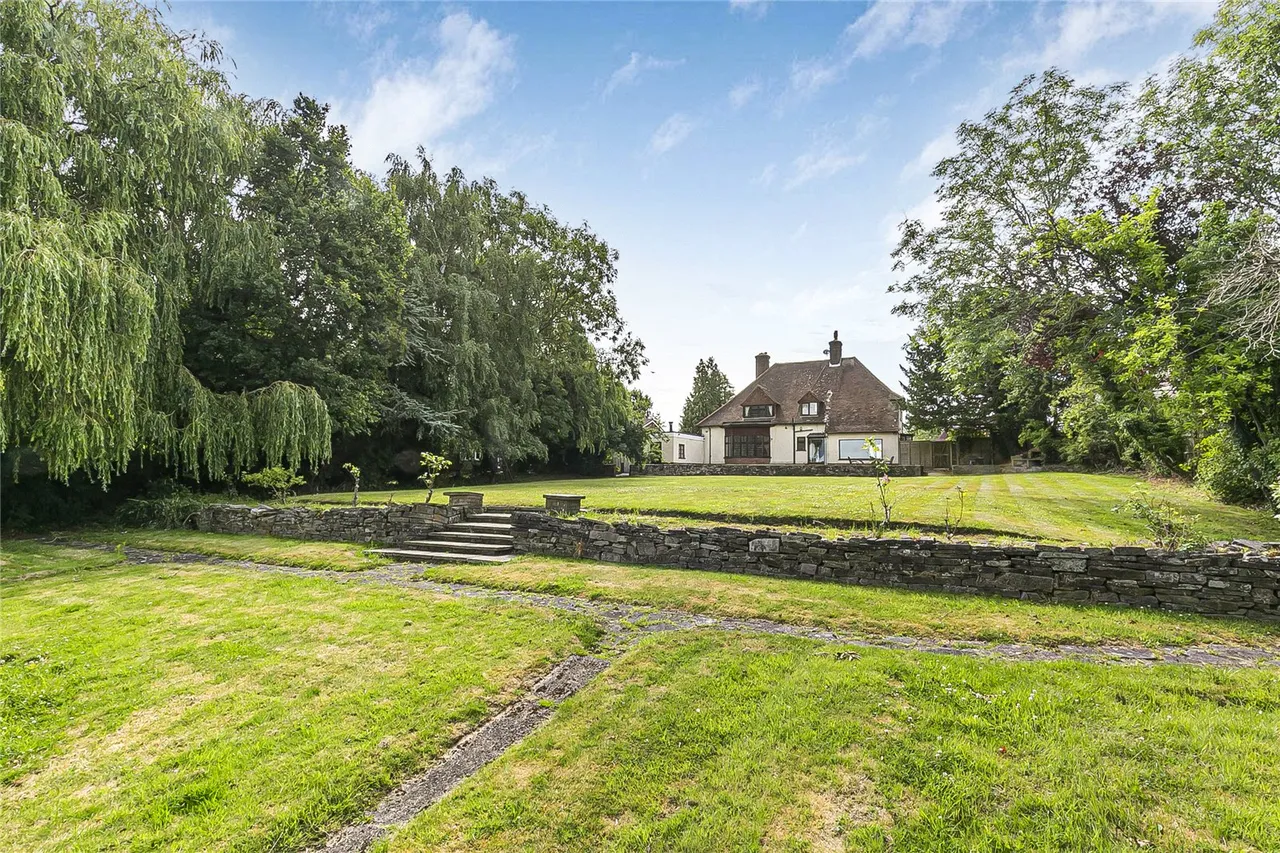 Camlet Way, Hadley Wood, Hertfordshire, EN4 0NL, photo 27