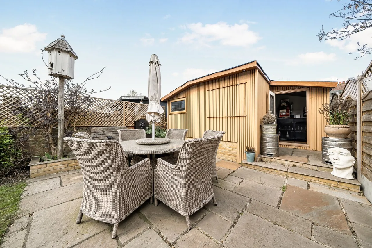 Wellan Close, DA15, photo 10