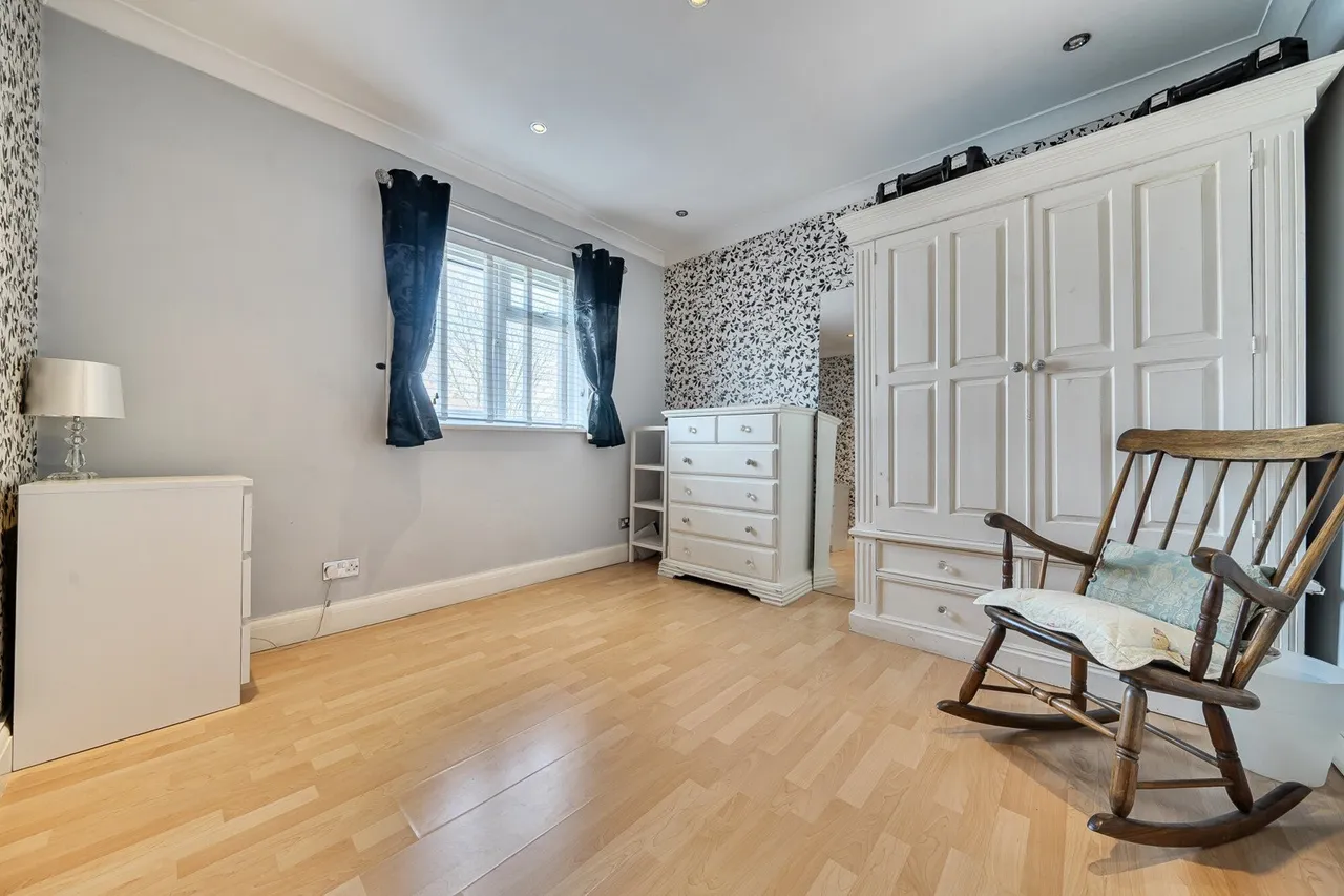 Wellan Close, DA15, photo 8
