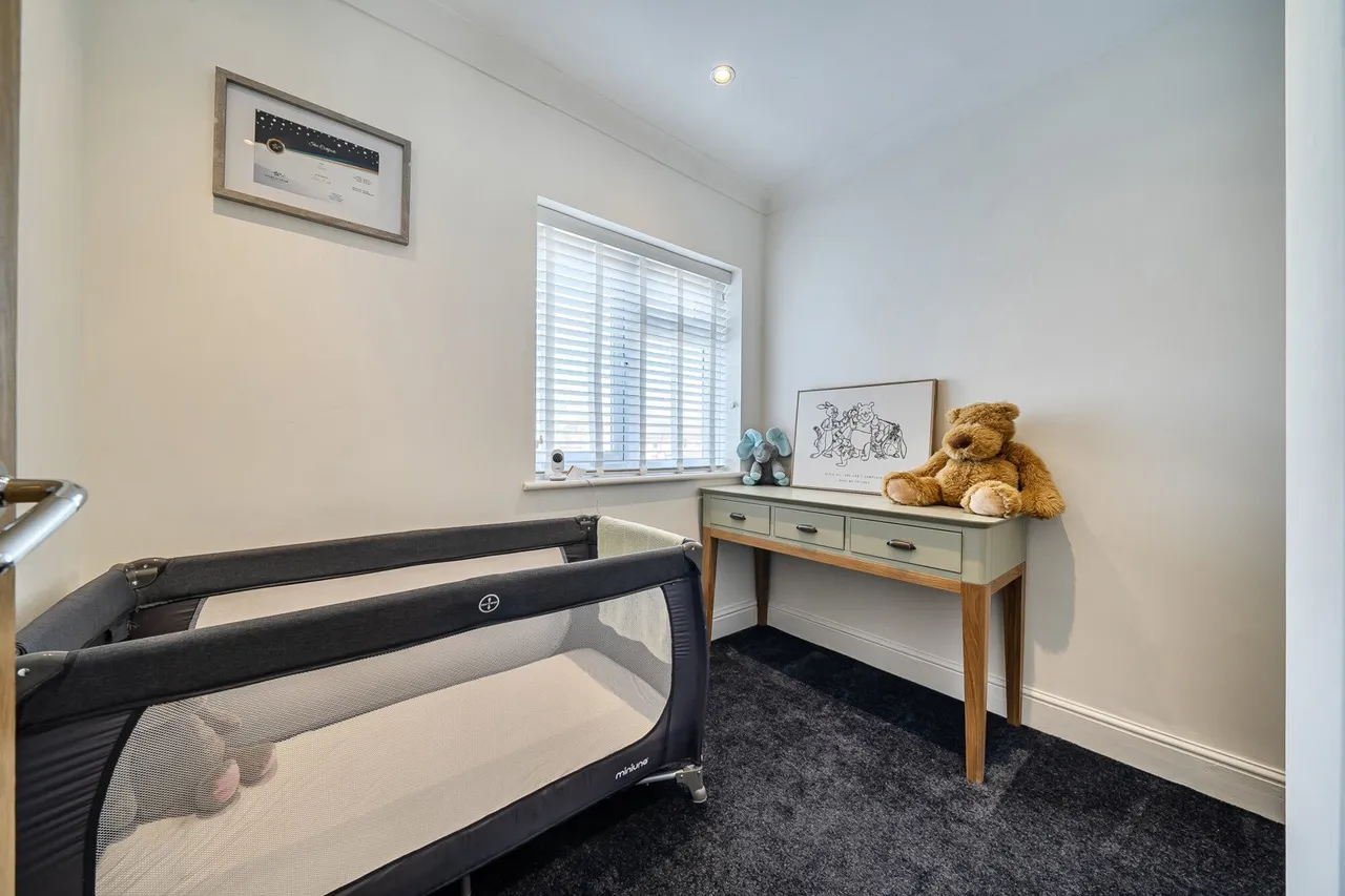 Wellan Close, DA15, photo 9
