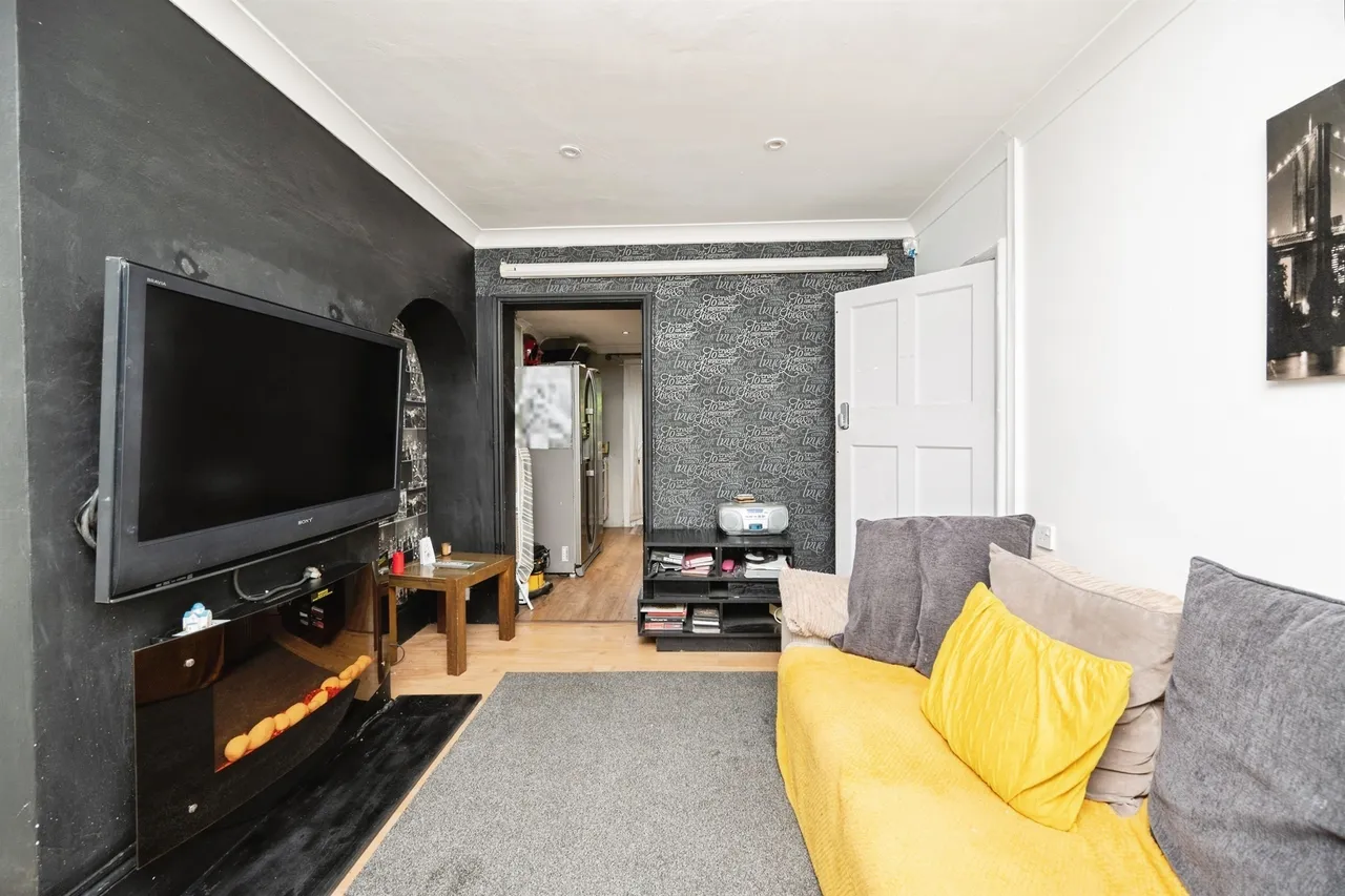 Grindleford Road, Birmingham, B42, photo 3
