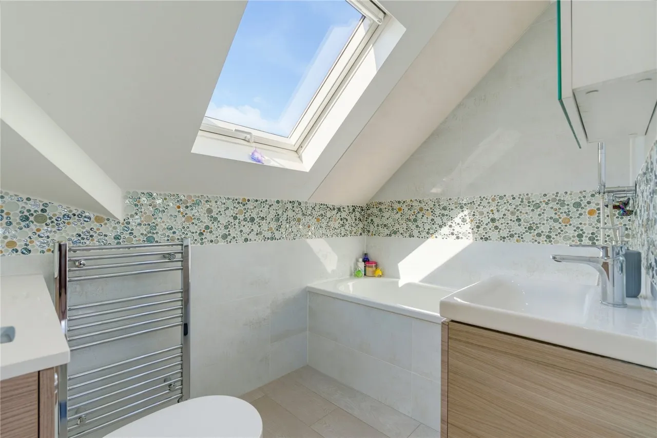 Sisters Avenue, London, SW11, photo 8