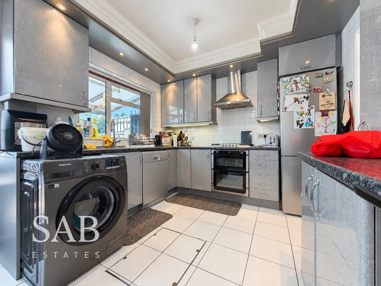 St. Stephens Close, Southall, UB1, photo 3