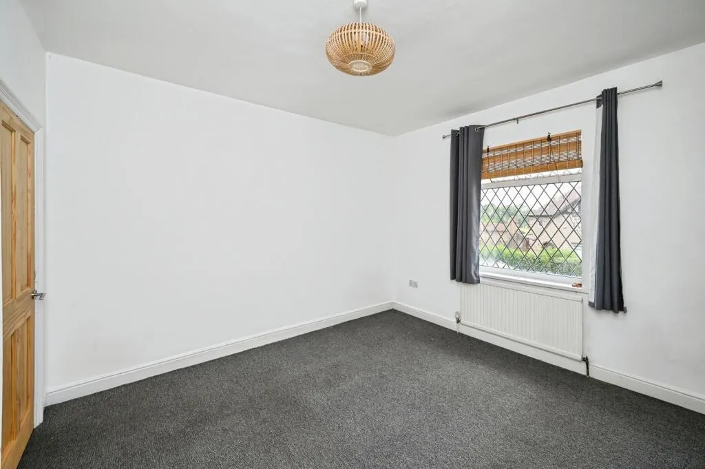 Kingsway, Kirkby-In-Ashfield, NG17, photo 12