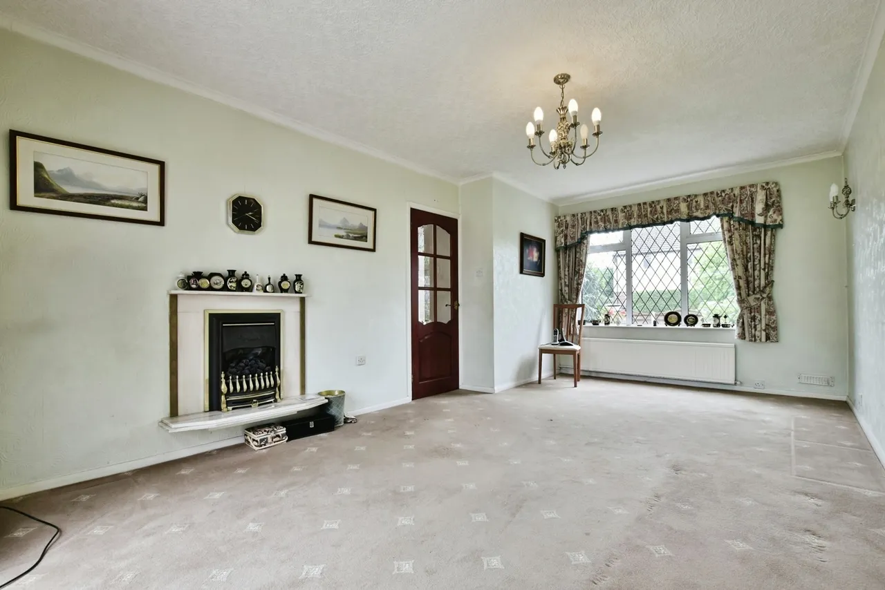 Grange Avenue, Cheadle Hulme, Cheshire, SK8, photo 2