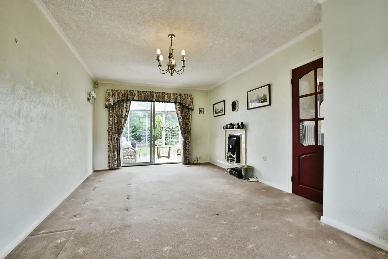 Grange Avenue, Cheadle Hulme, Cheshire, SK8, photo 3
