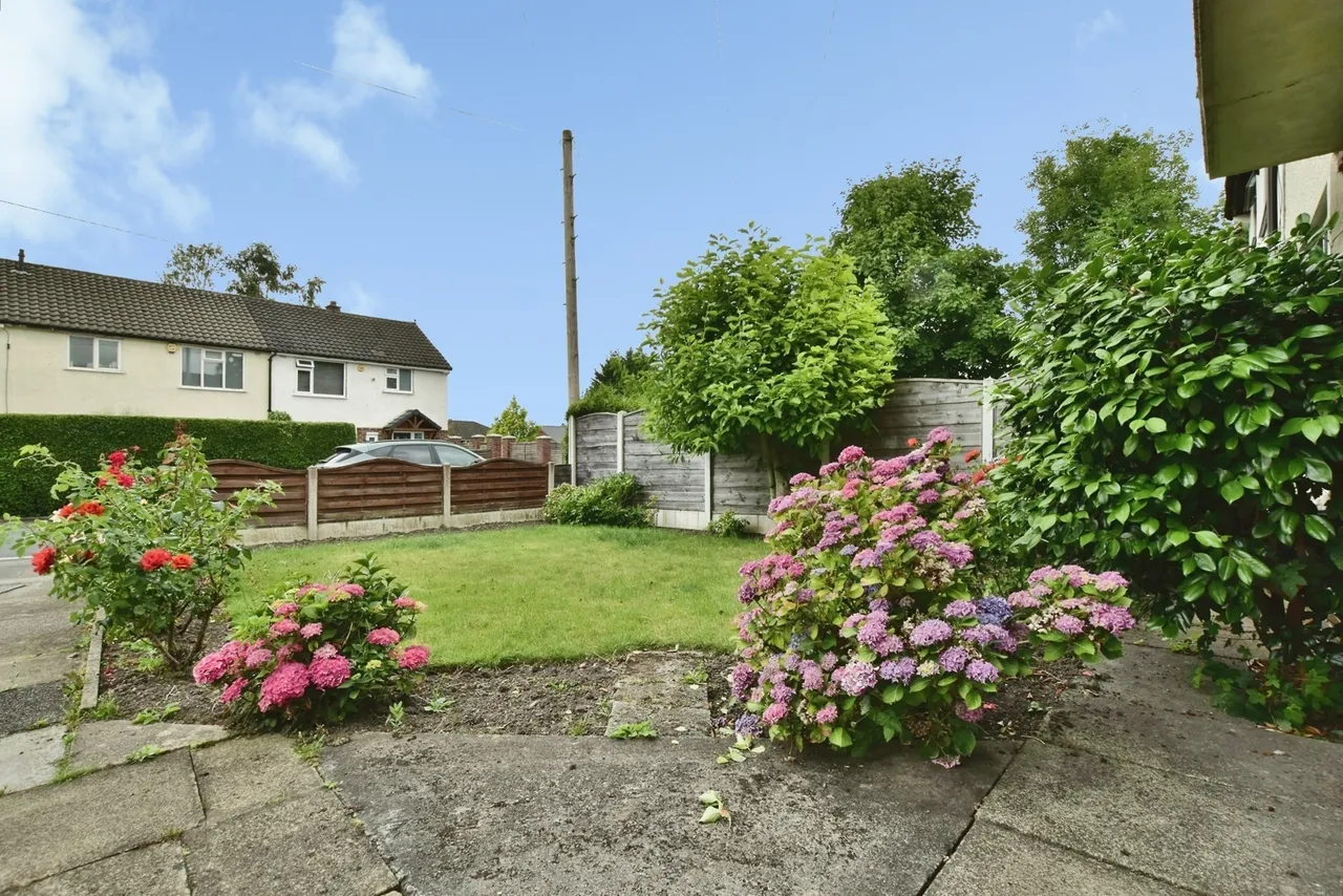 Grange Avenue, Cheadle Hulme, Cheshire, SK8, photo 6