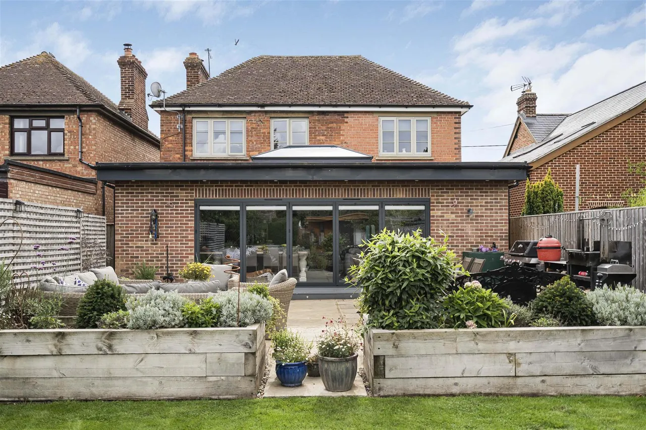 Bicester Road, Launton, photo 31