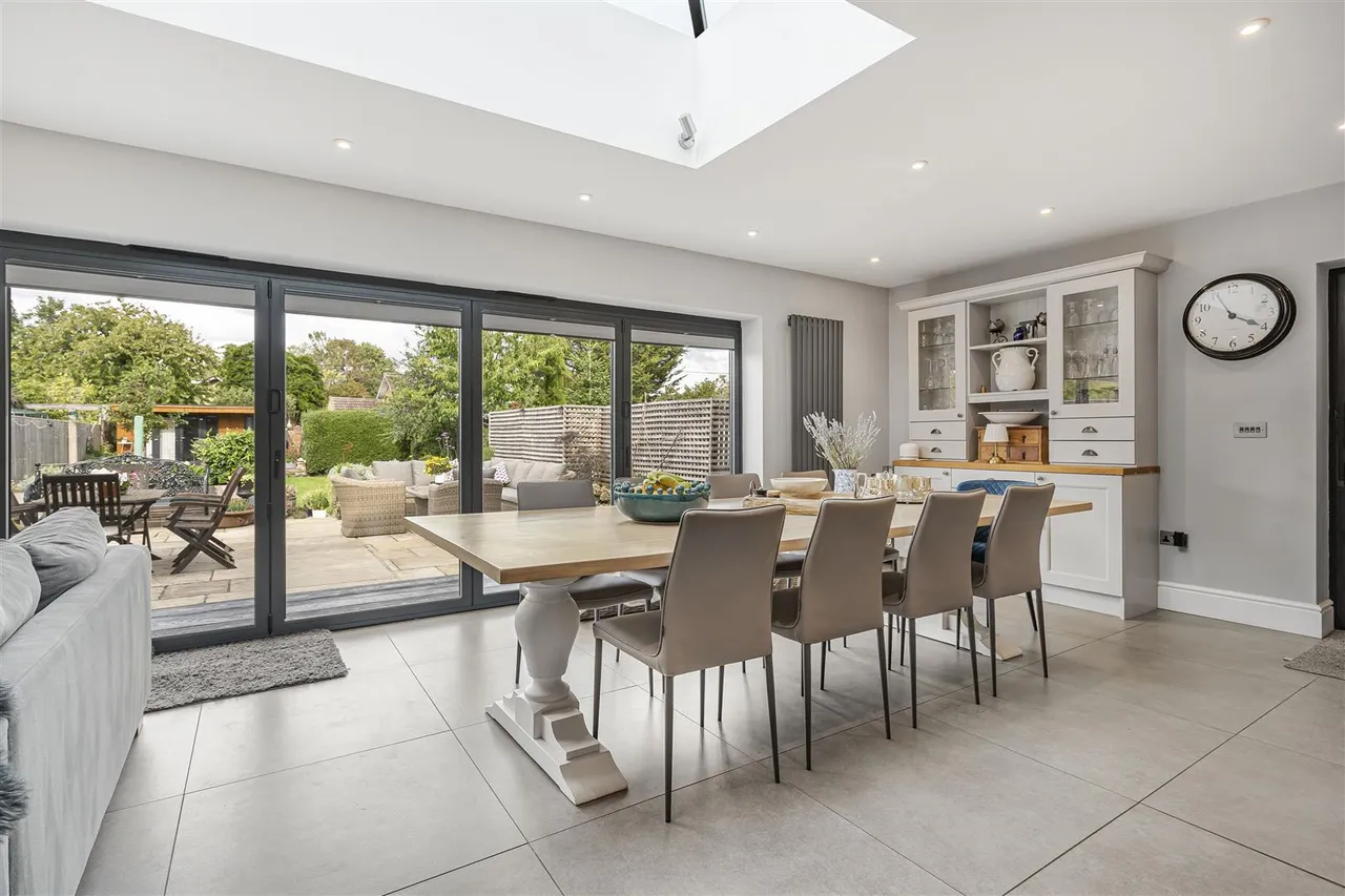 Bicester Road, Launton, photo 5