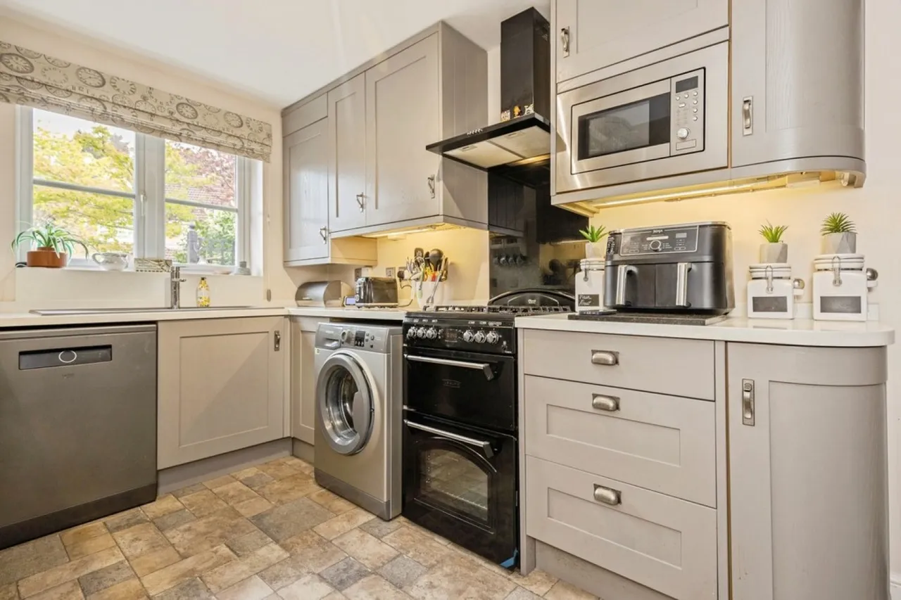 Newhall, Swadlincote, Derbyshire, photo 2
