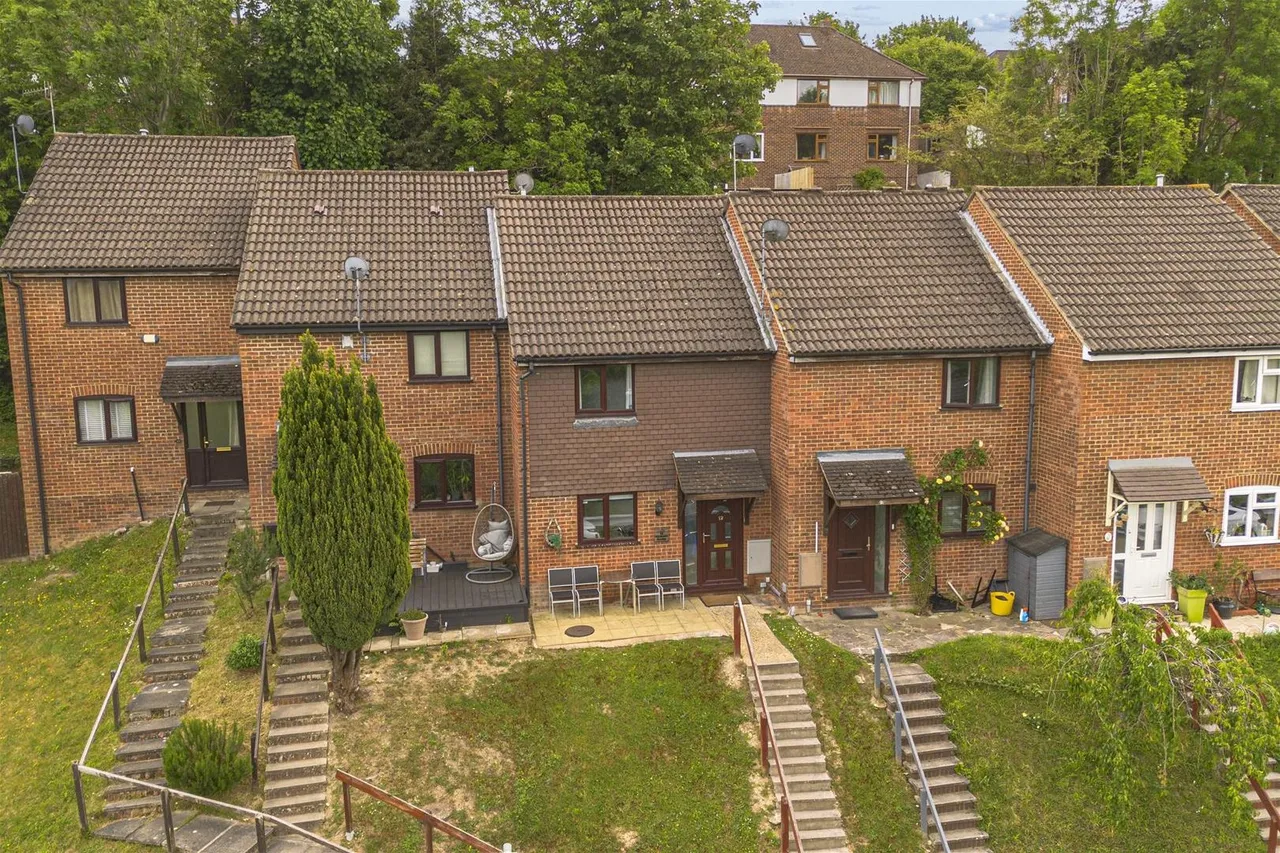 Wychwood Gardens, High Wycombe, HP12, photo 12
