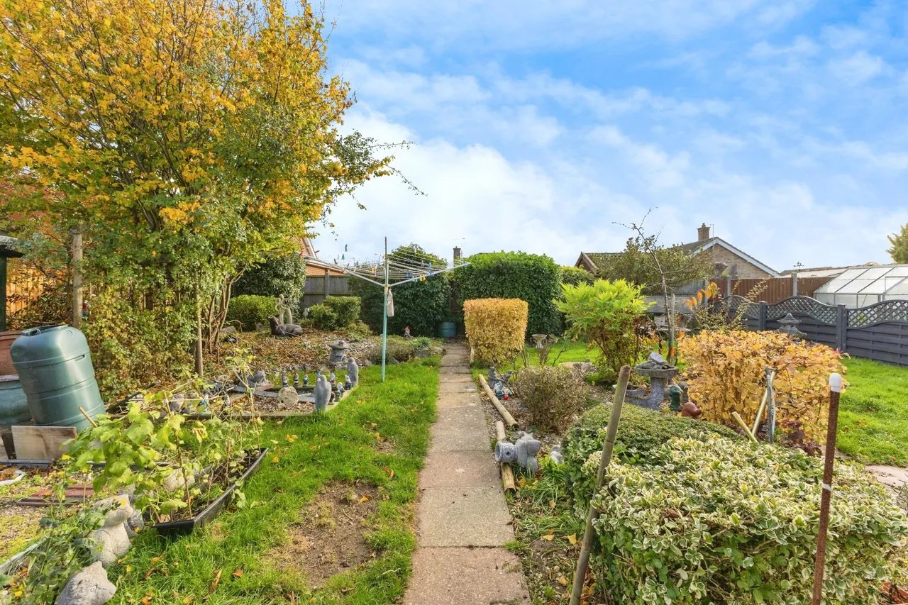 Charles Avenue, Thetford, IP25, photo 16