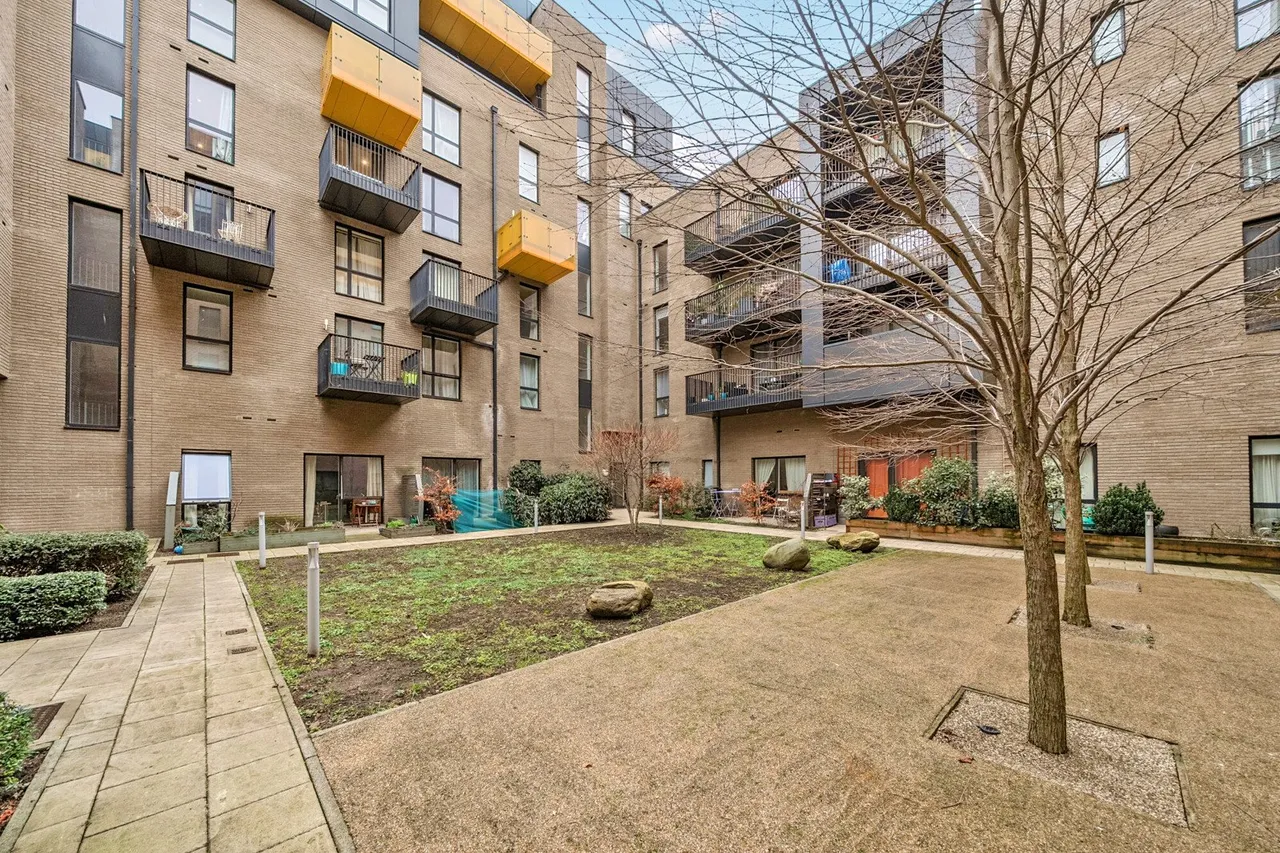 Arts Lane, SE16, photo 9