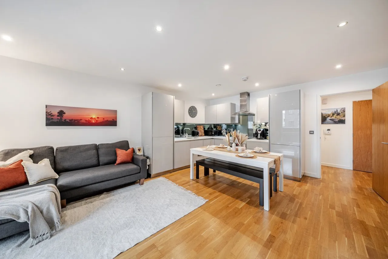 2 bed flat for sale — Arts Lane, SE16