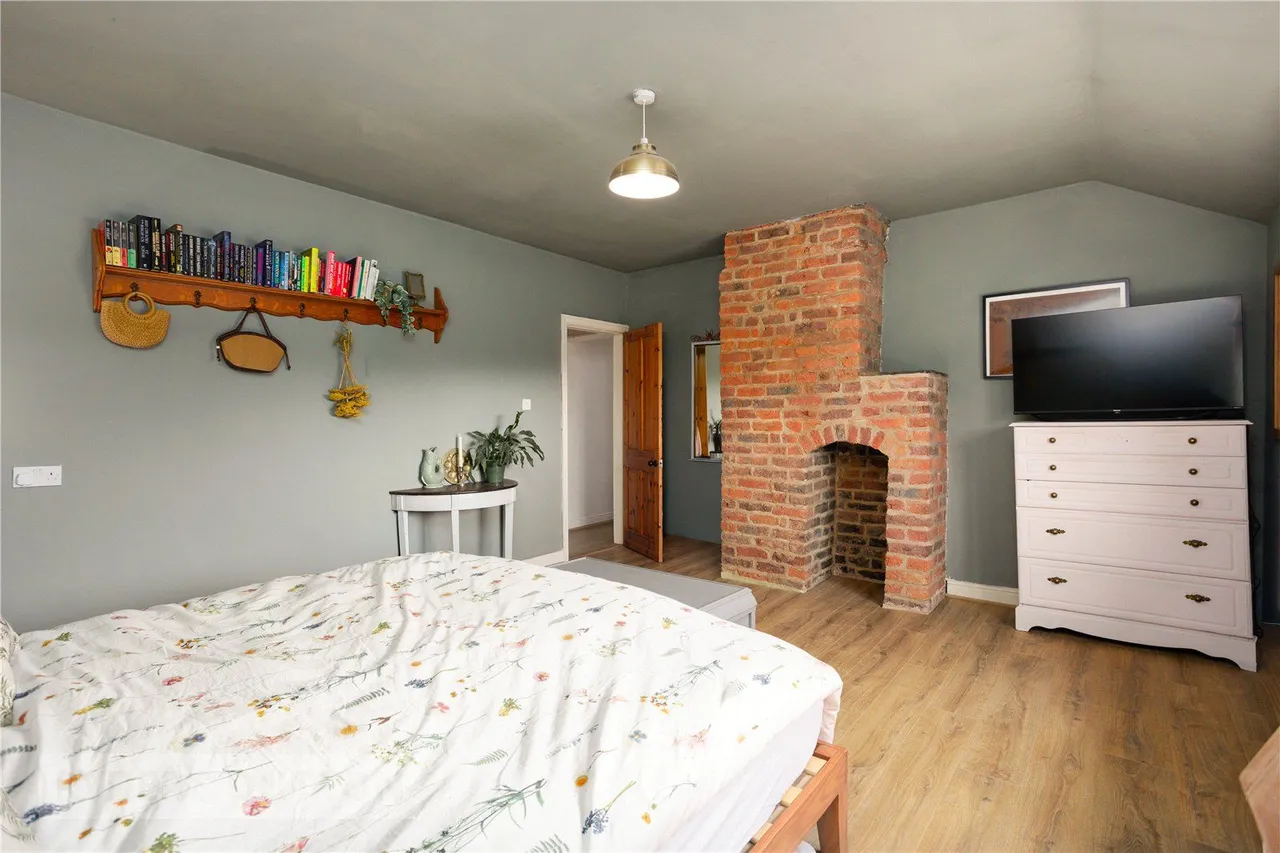 Acres, Chadderton, OL1, photo 13