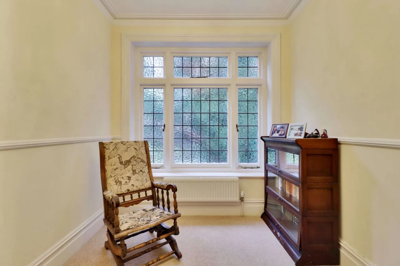 Madeira Park, Tunbridge Wells, Kent, TN2 5SY, photo 9