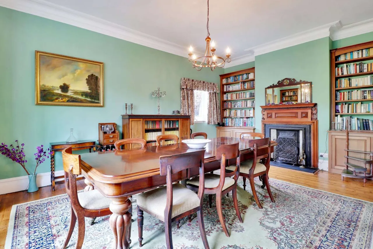 Madeira Park, Tunbridge Wells, Kent, TN2 5SY, photo 3
