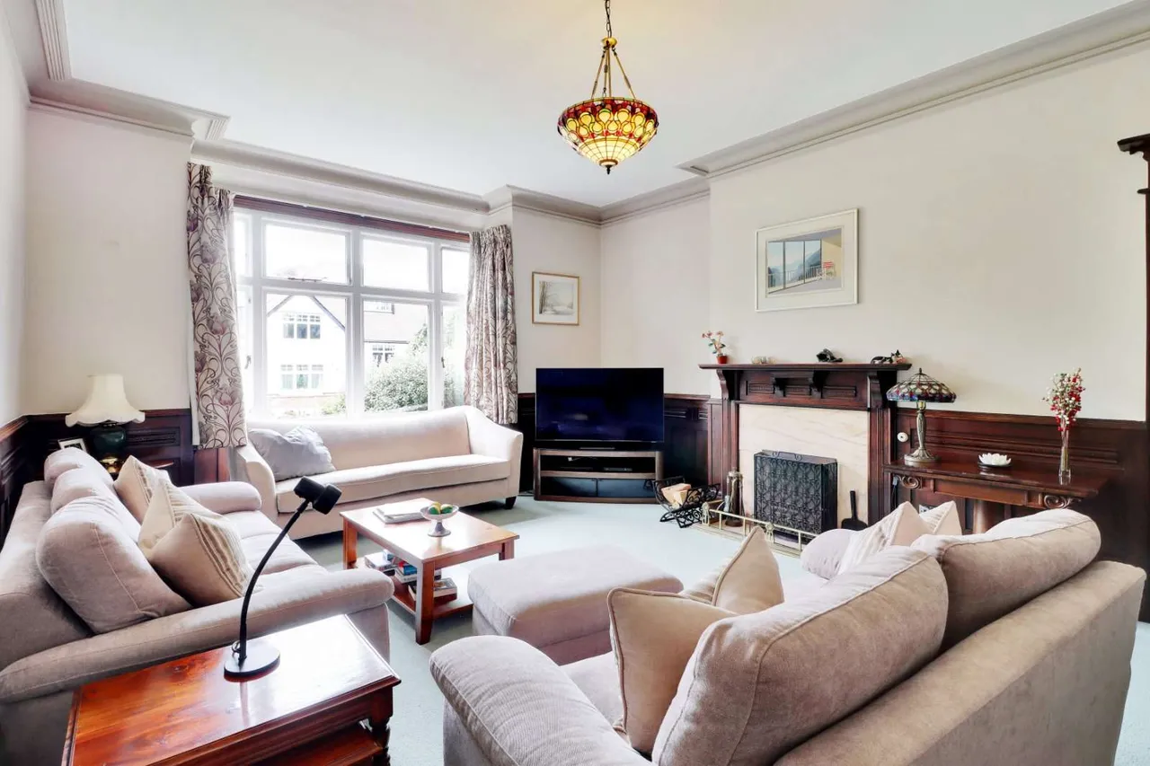 Madeira Park, Tunbridge Wells, Kent, TN2 5SY, photo 4