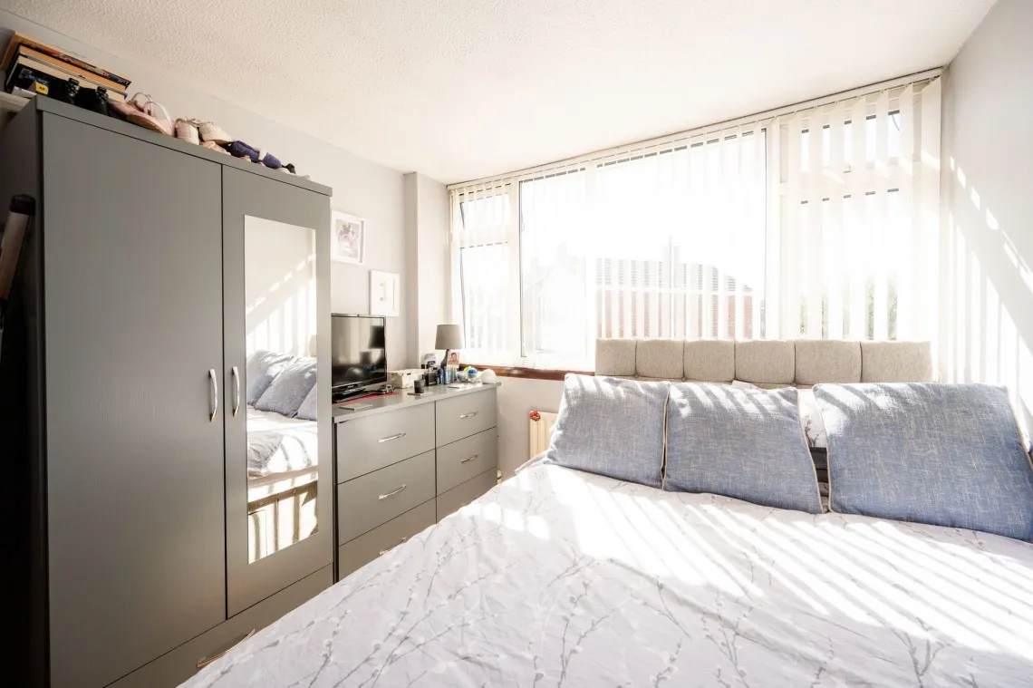 Penfold, Liverpool, L31, photo 16