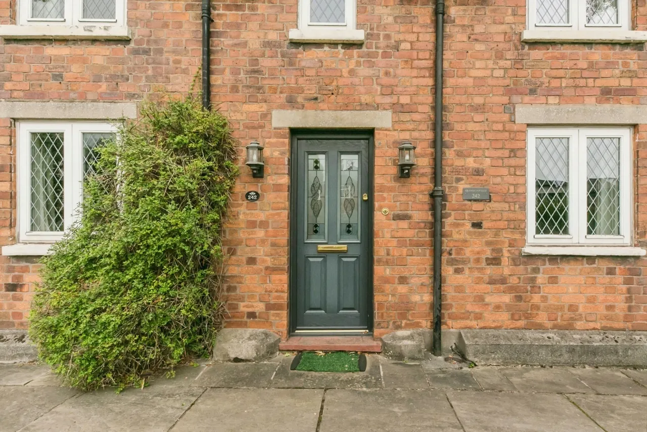 Chester Road, Macclesfield, Cheshire, SK11, photo 13