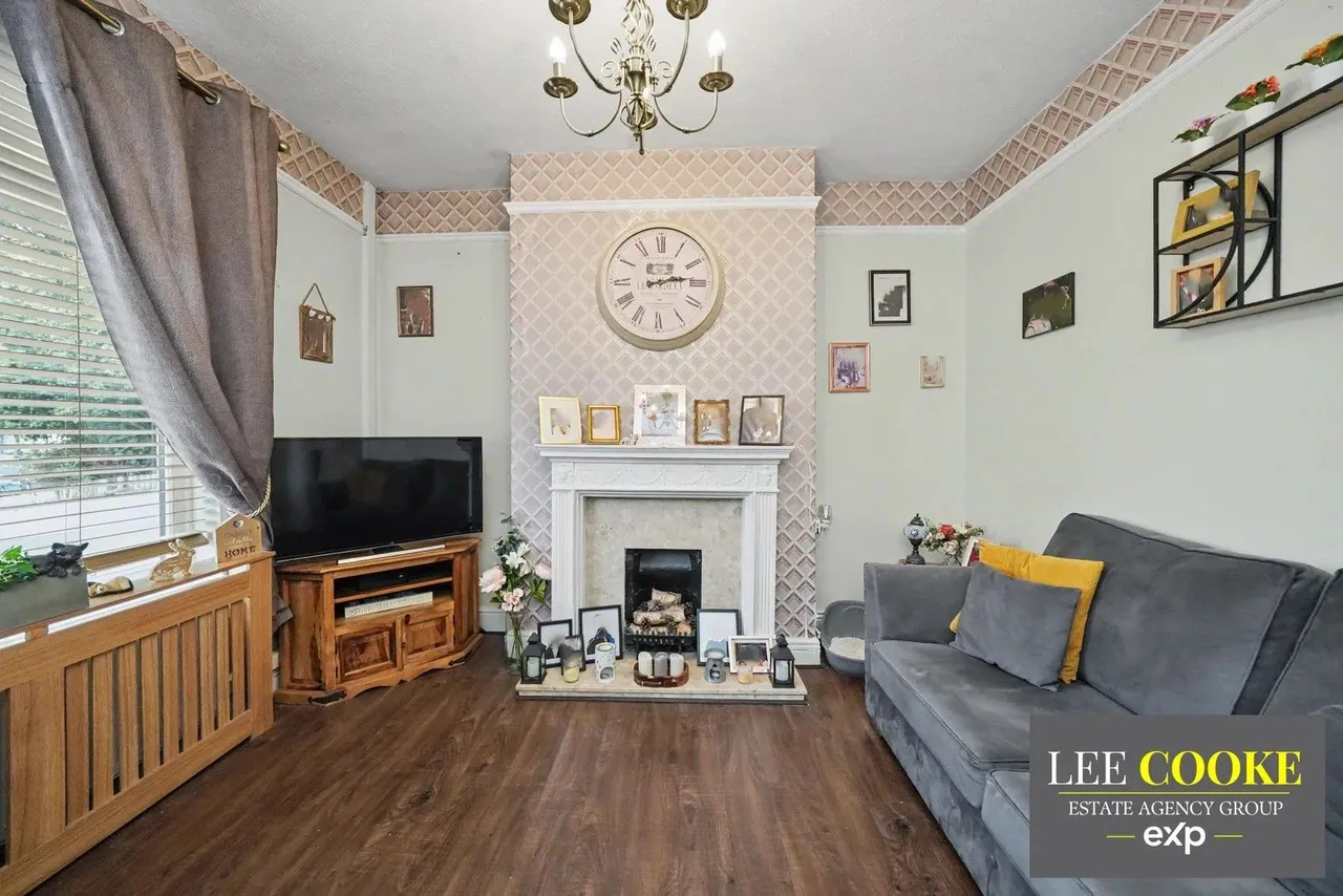 Bilhay Lane, West Bromwich, B70, photo 9