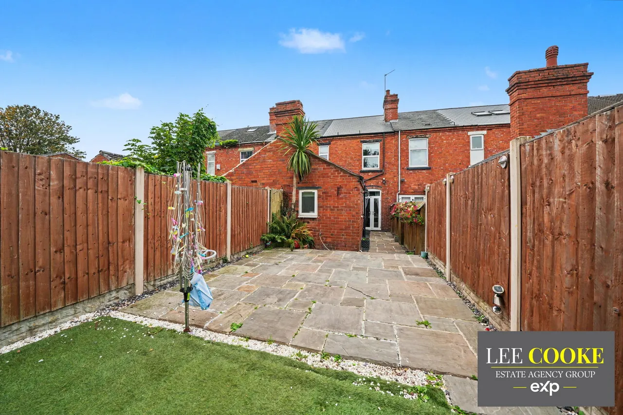 Bilhay Lane, West Bromwich, B70, photo 25