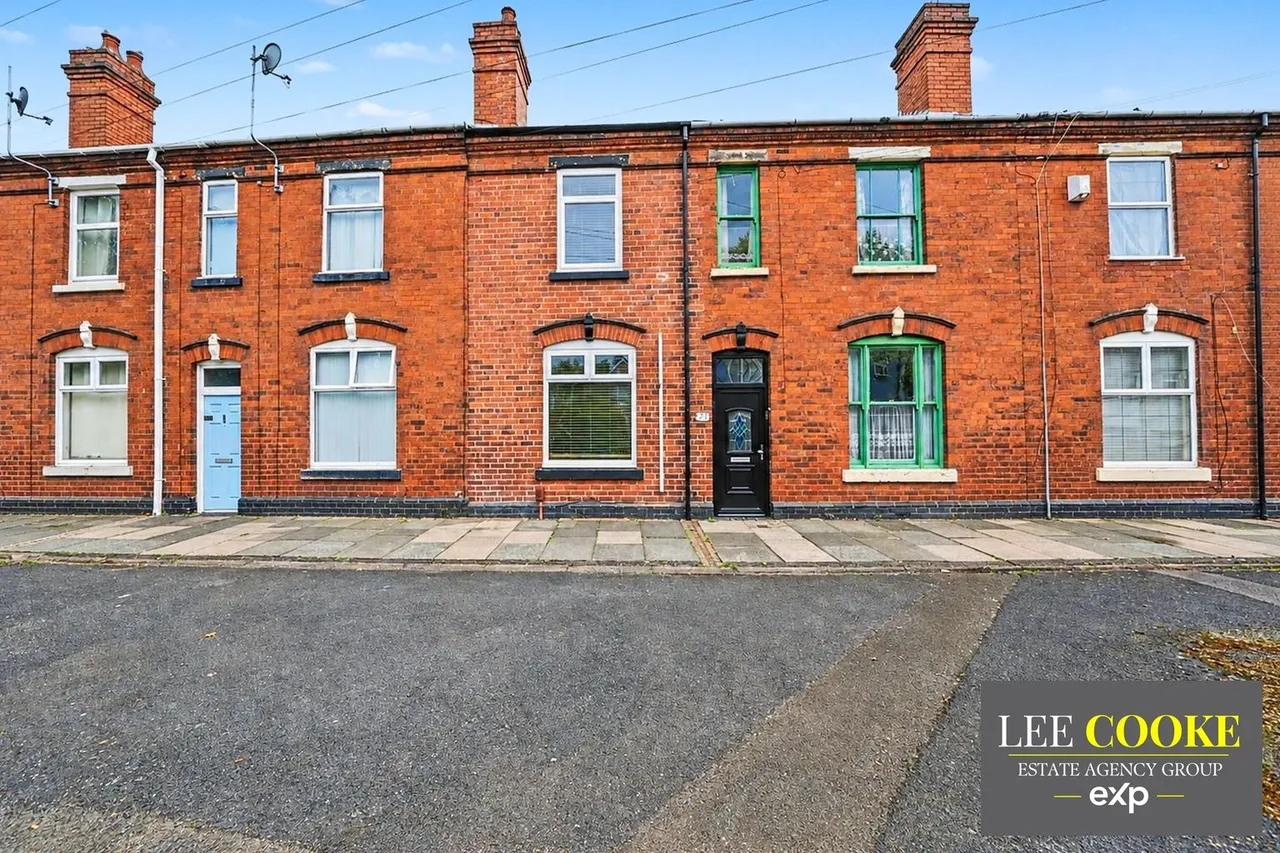 3 bed house for sale, Bilhay Lane, West Bromwich, B70