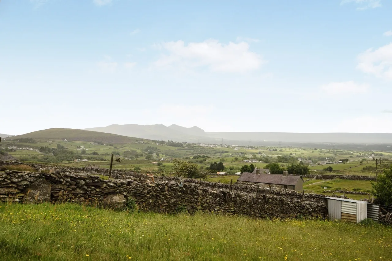 Rhosgadfan, Caernarfon, LL54, photo 15