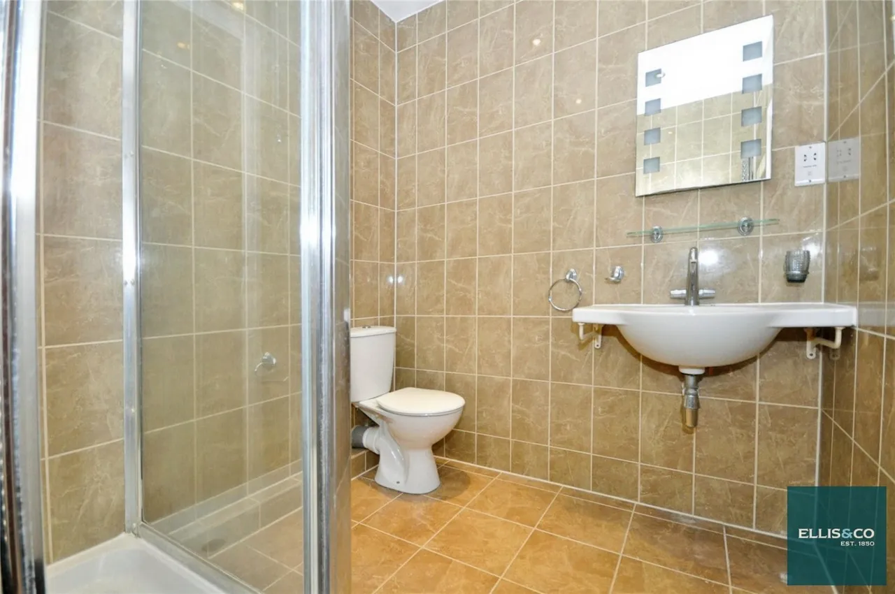Rowlands Close, Mill Hill, NW7, photo 6