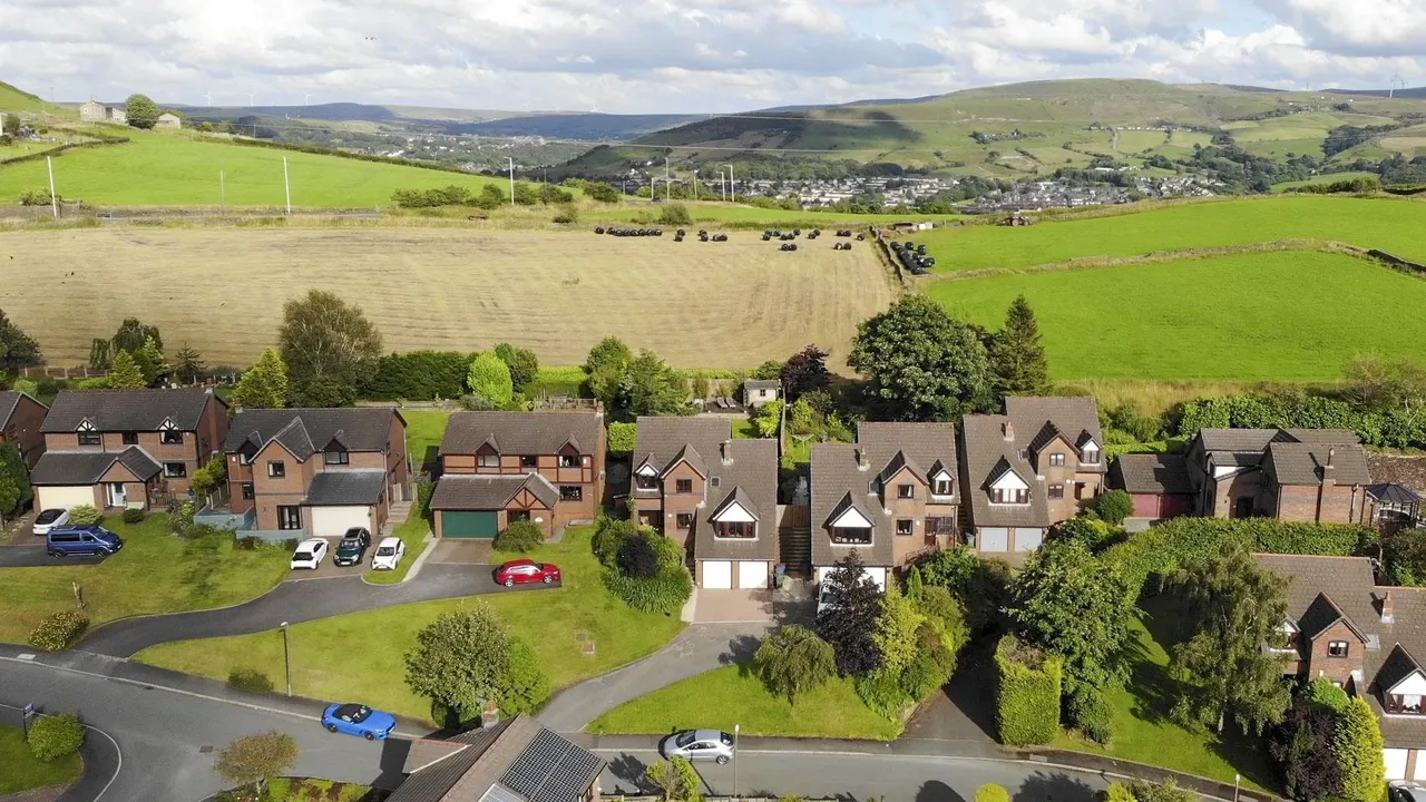 Moorland Rise, Haslingden, photo 3