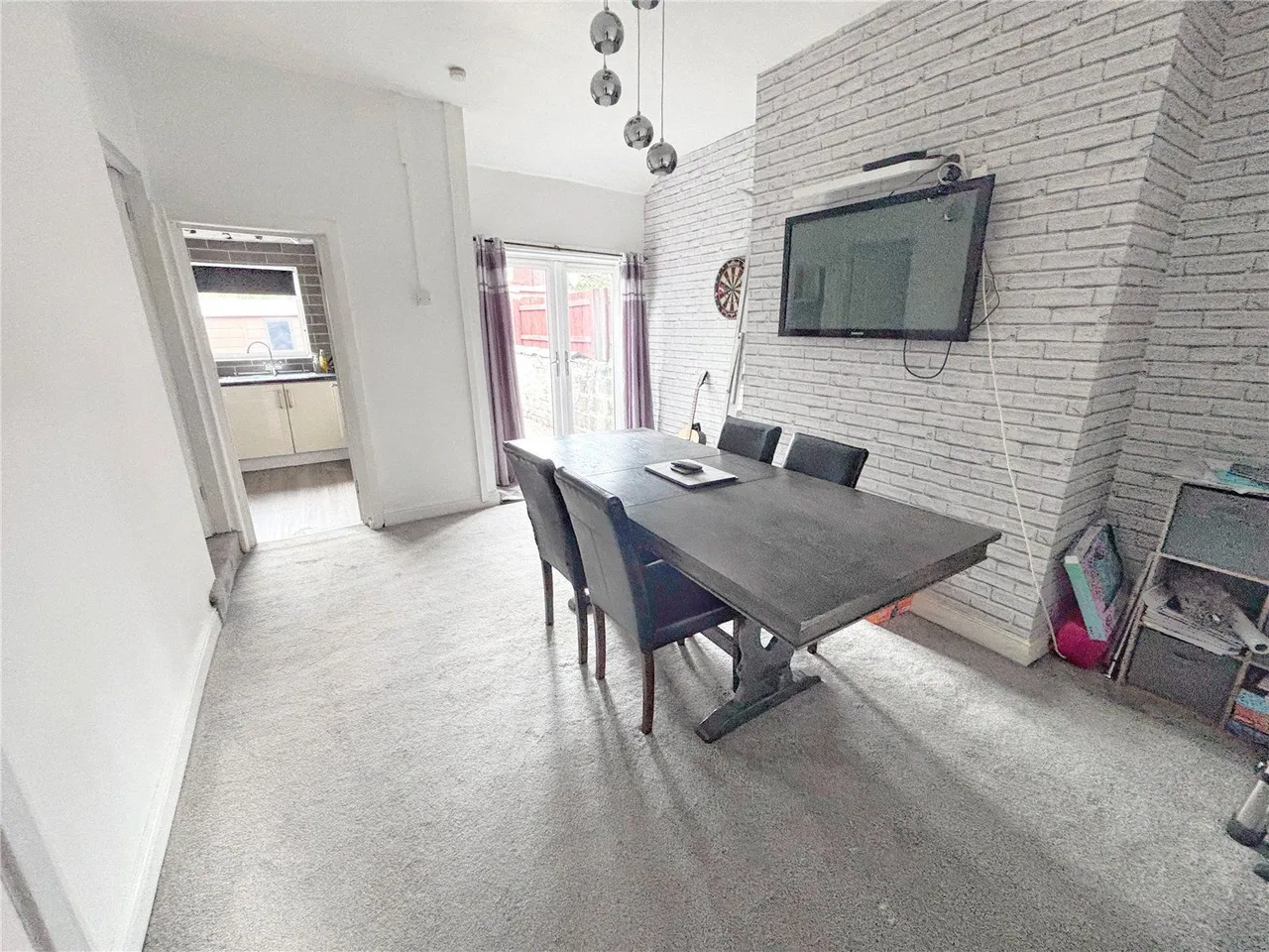Oldham Road, Middleton, M24, photo 5