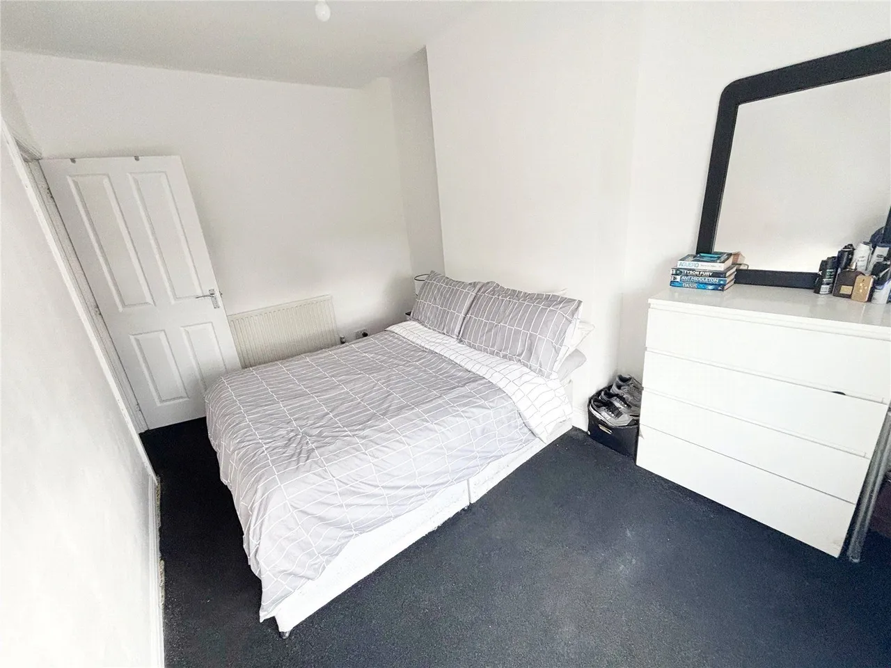 Oldham Road, Middleton, M24, photo 11