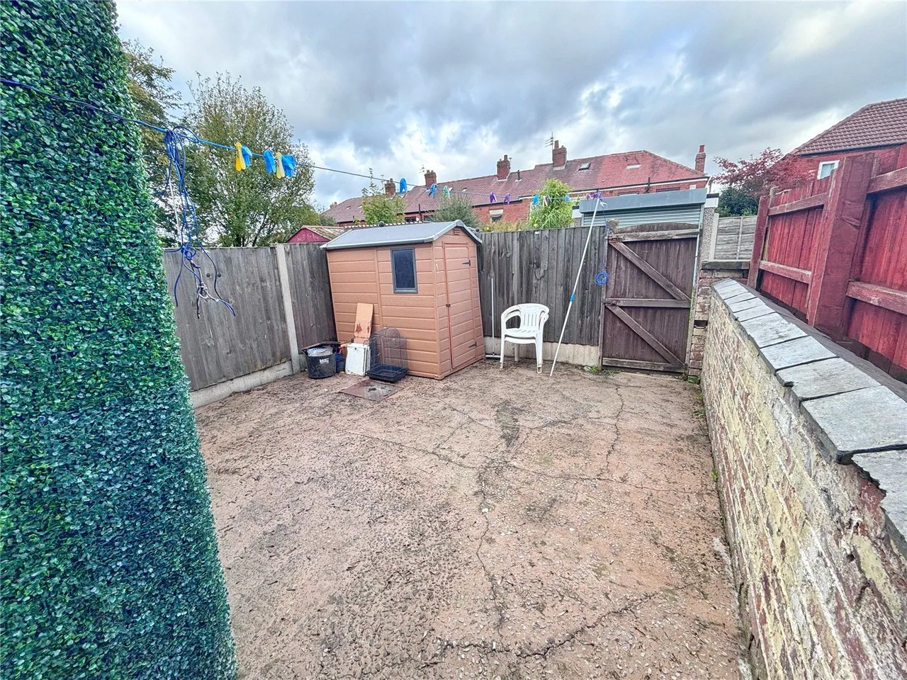Oldham Road, Middleton, M24, photo 6