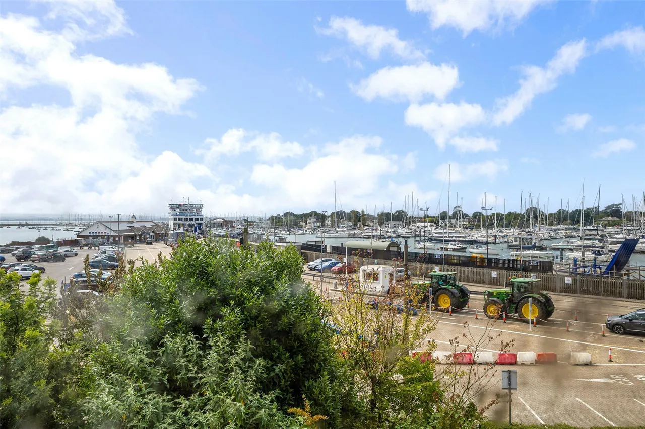 Undershore Road, Lymington, Hampshire, SO41, photo 10