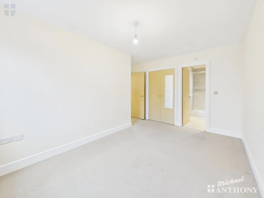Coxhill Way, HP21, photo 6