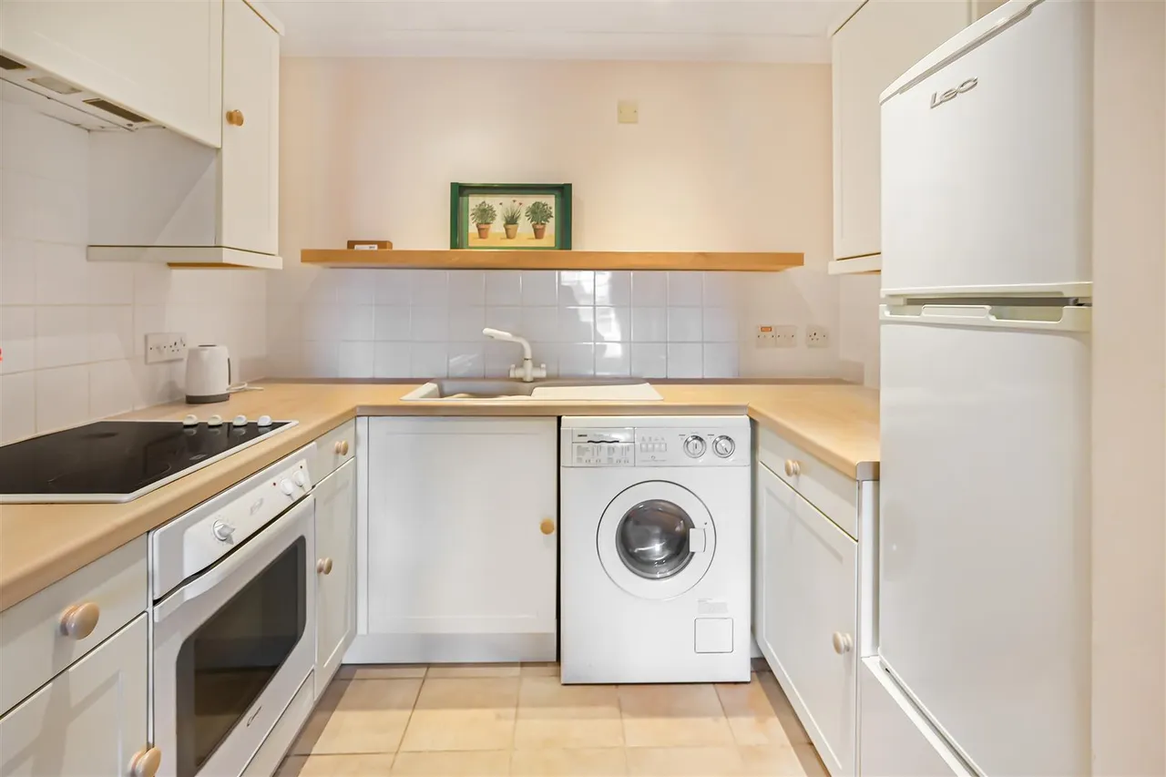 Farmadne House, Saffron Walden, CB11, photo 5