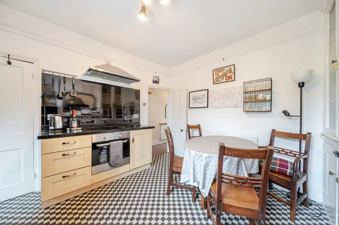 Howarth Road, SE2, photo 8