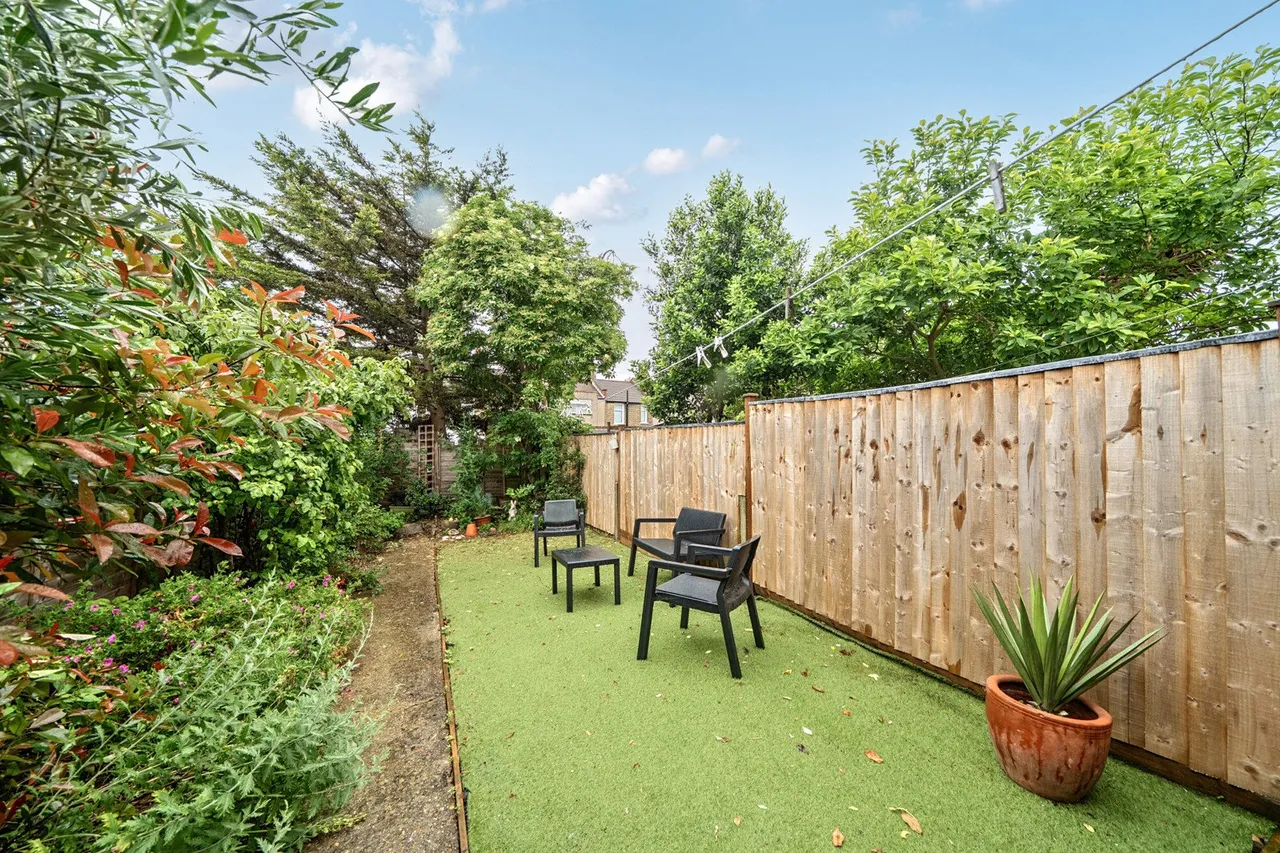 Howarth Road, SE2, photo 6