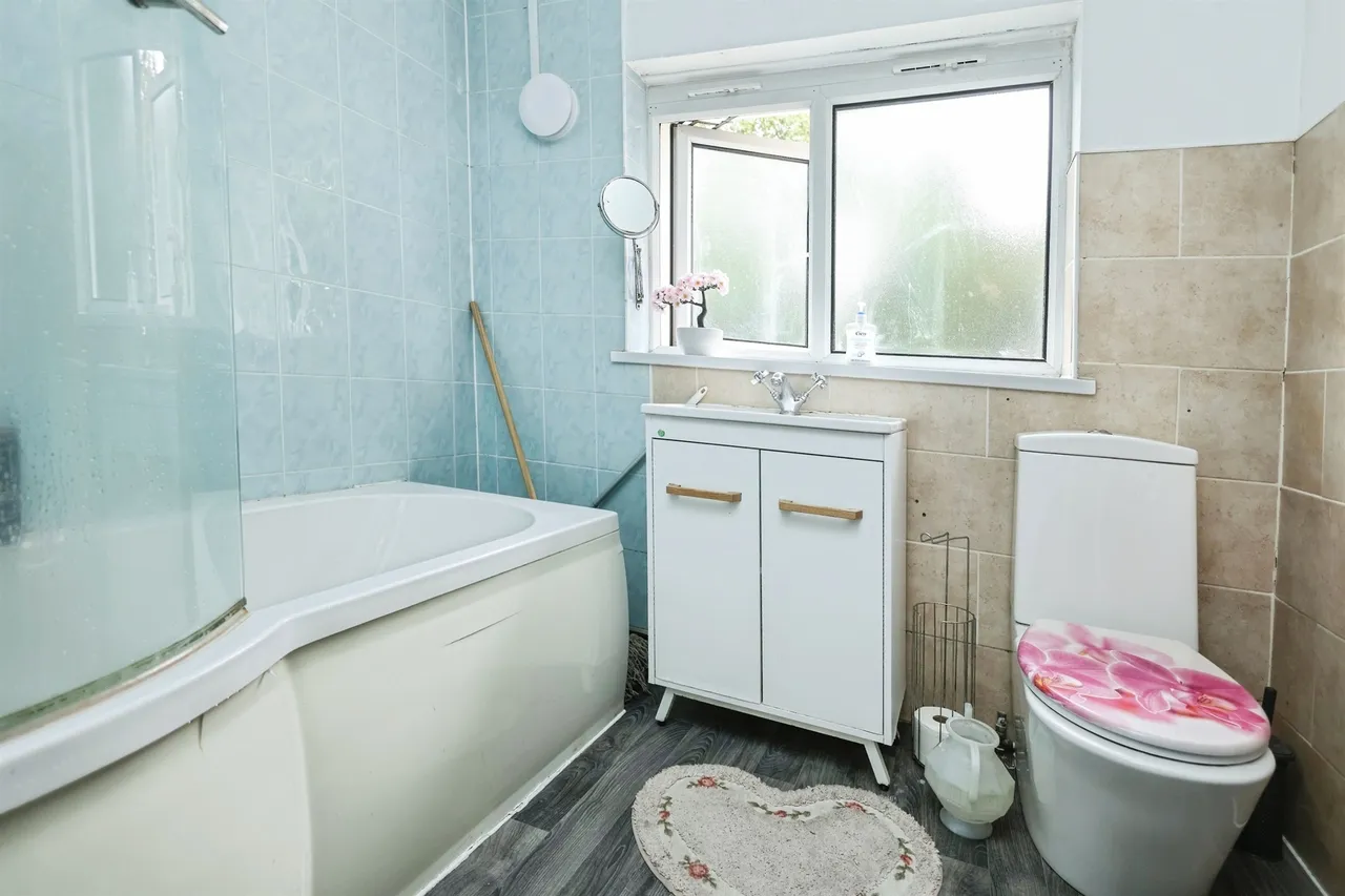 Tottenham Crescent, Birmingham, B44, photo 10