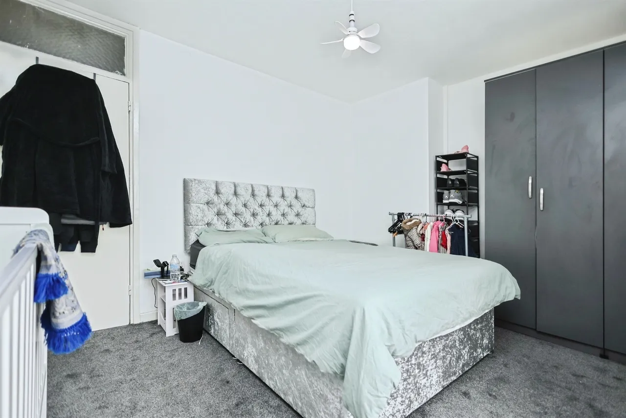 Tottenham Crescent, Birmingham, B44, photo 15