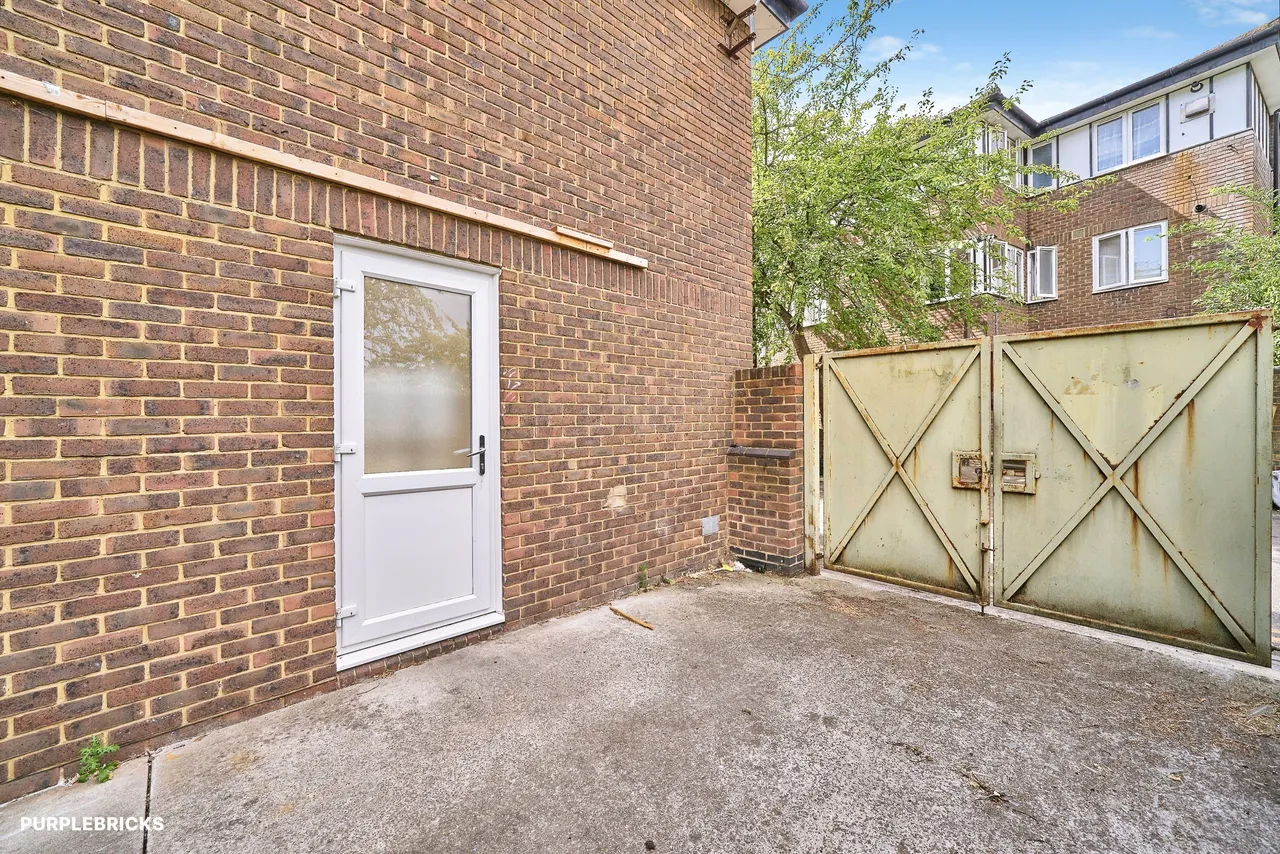 Marcus Garvey Way, Brixton, SE24, photo 23
