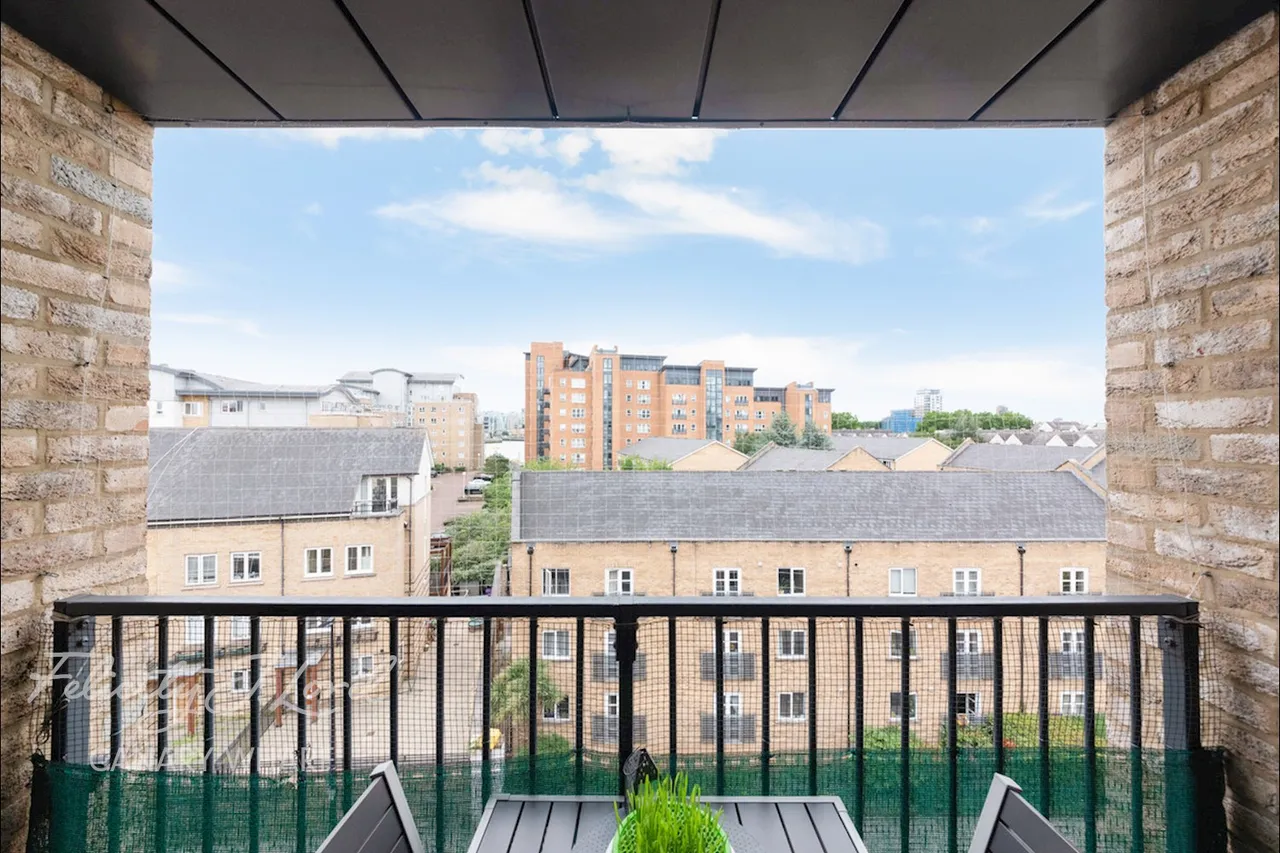 Westferry Road, London, E14, photo 12