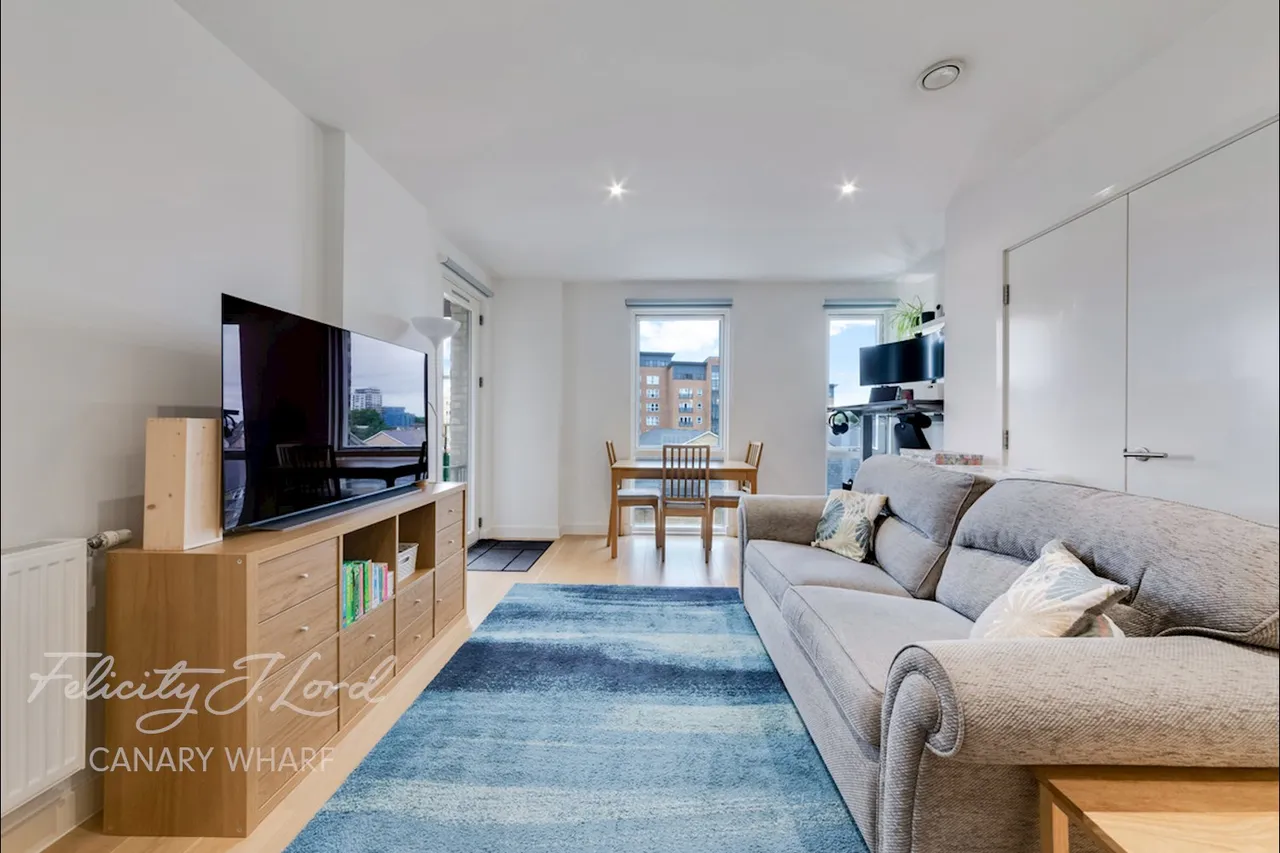 1 bed flat for sale, Westferry Road, London, E14